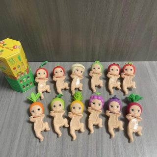 Zabawka sonny angel owoce